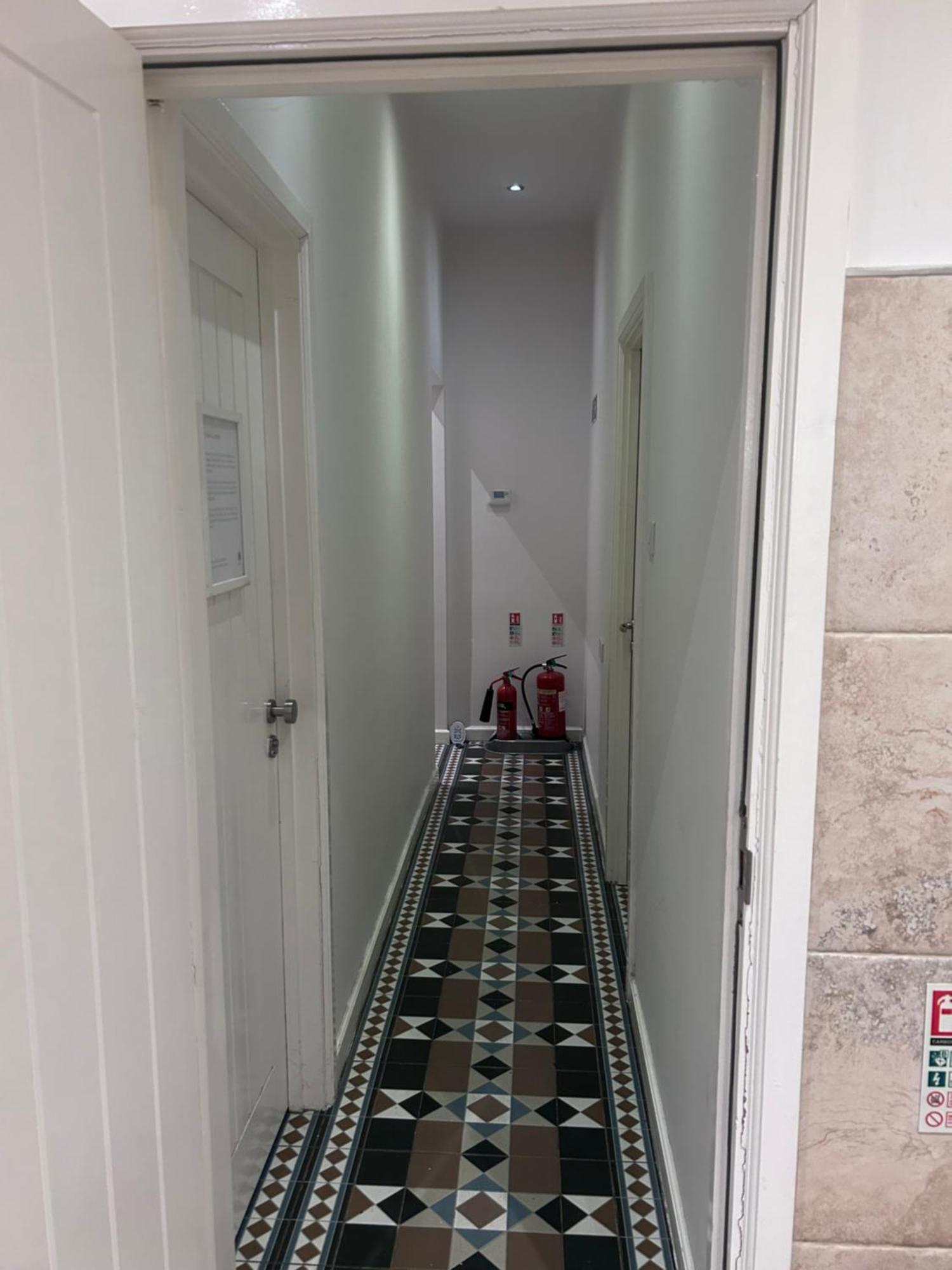 Seaford Guest House Xxx Stoke-on-Trent Buitenkant foto